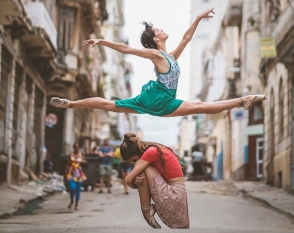 Բալետ պարողները՝ Կուբայի փողոցներում մարզվելիս (ֆոտոշարք)